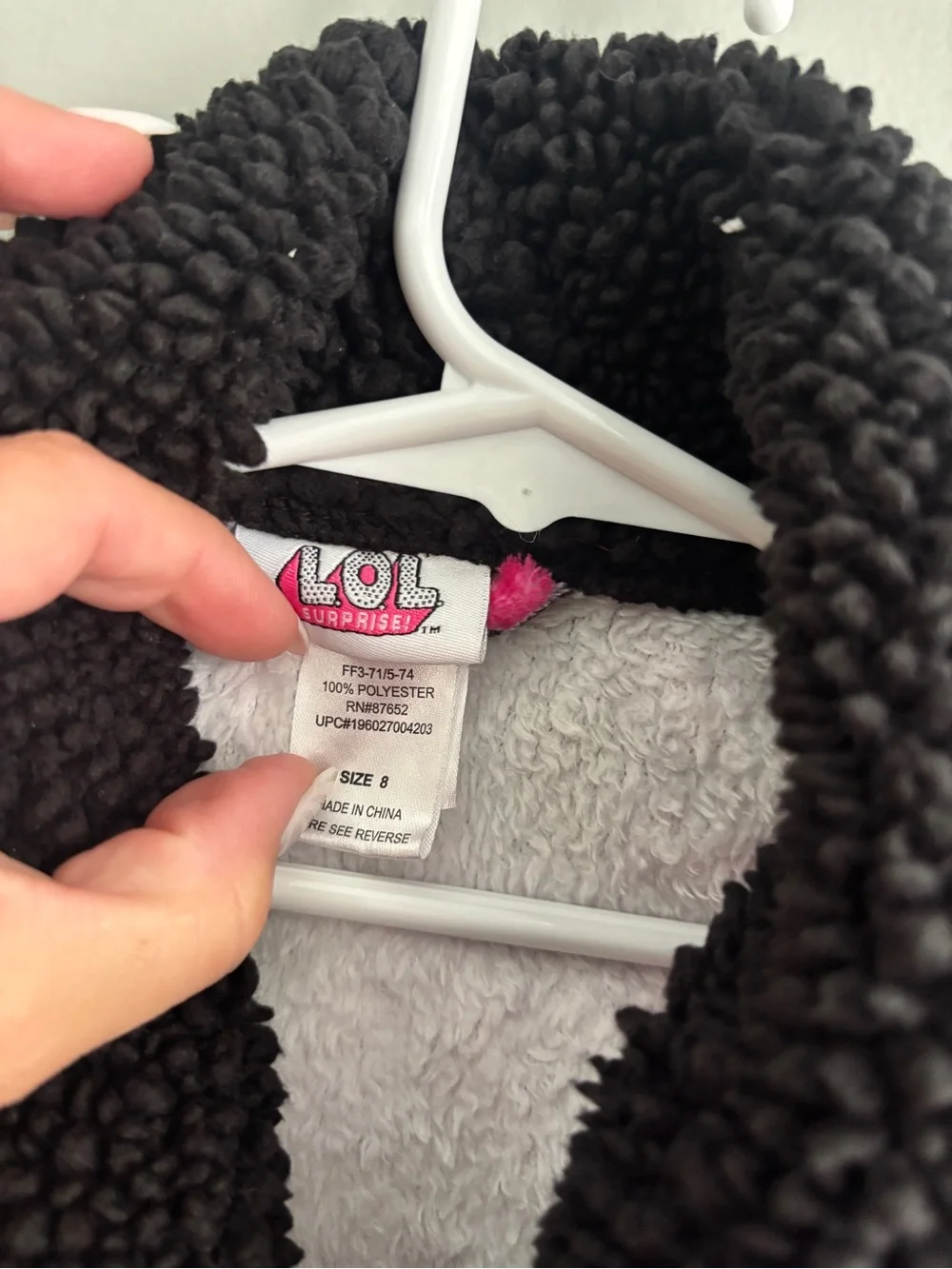 L.O.L girls rope size 8